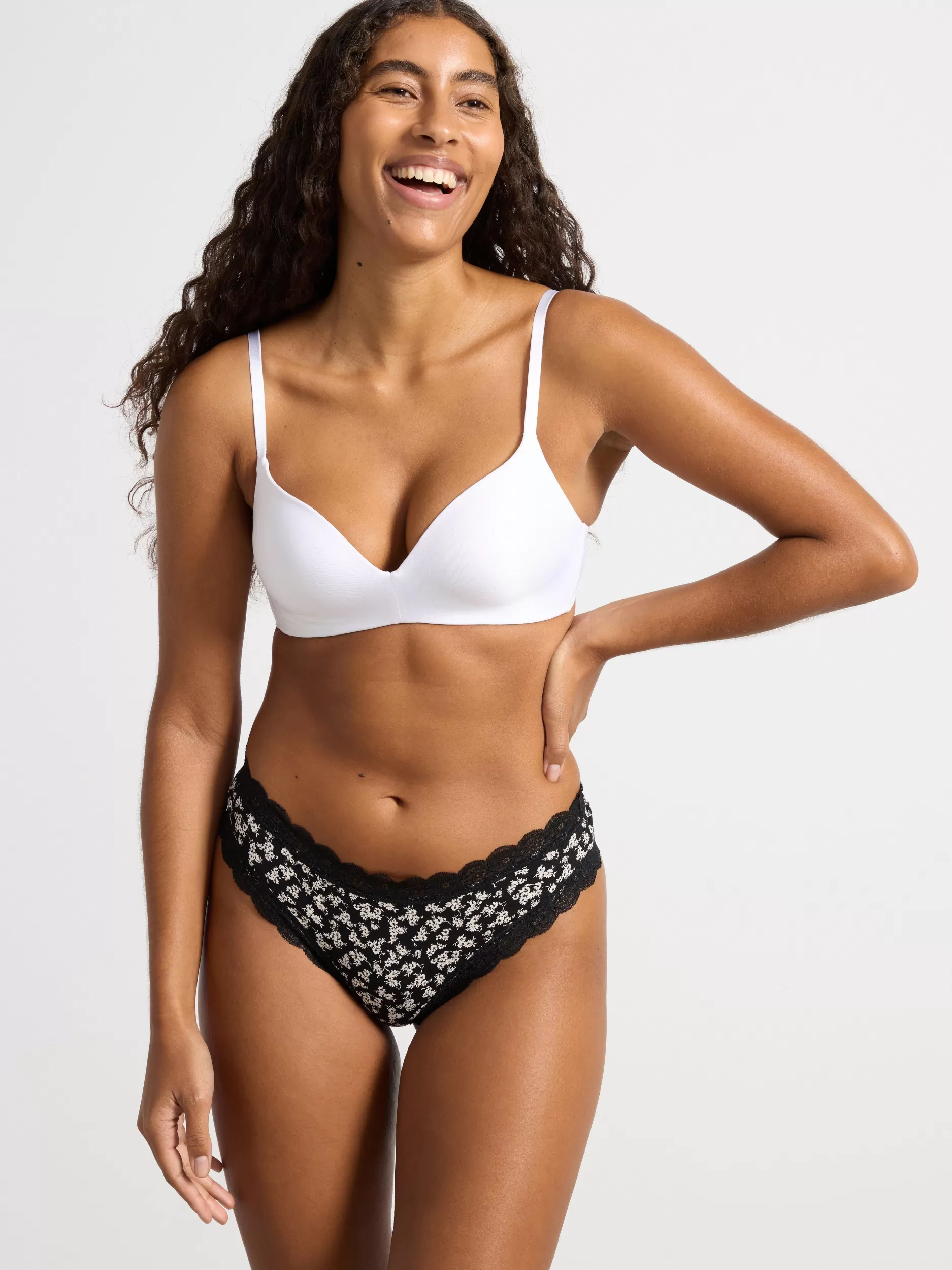 Lindex Truser<3-Pakning Med Brasilianske Truser Med Normalt Liv Black