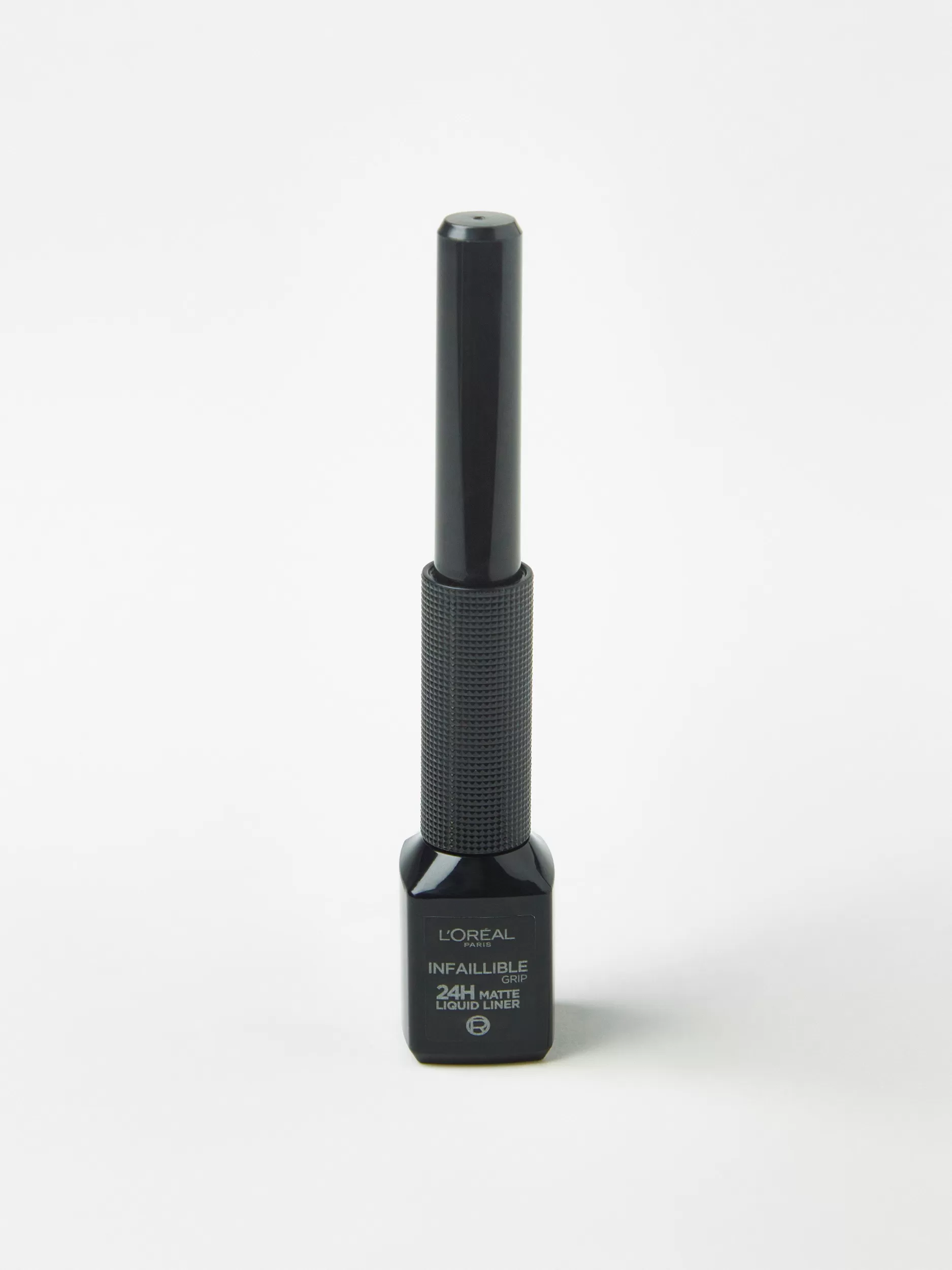 Lindex Eyeliner<L'Oreal Paris Infaillible Grip 24H Matte Liquid Liner 1 Matte Black