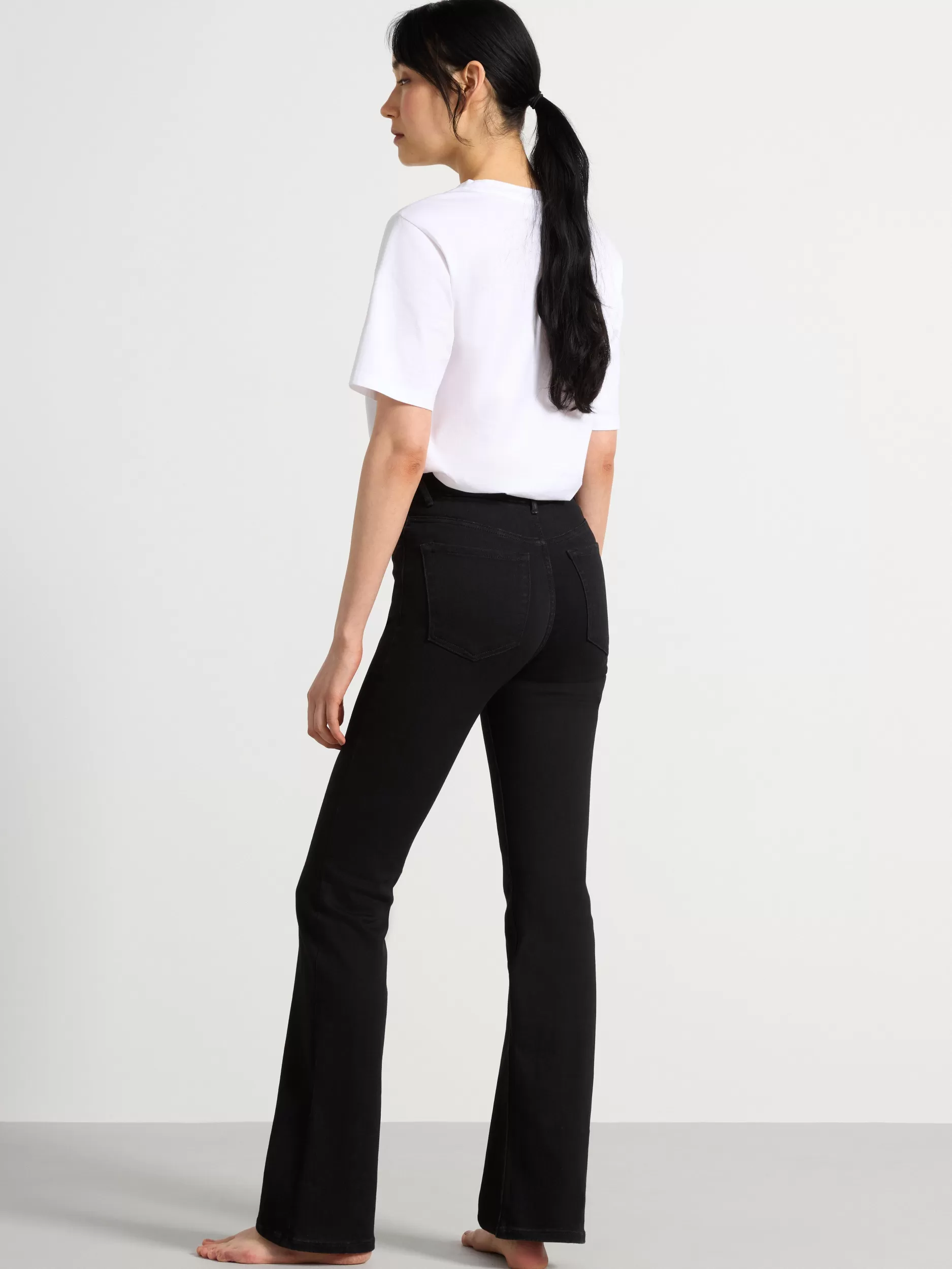 Lindex Jeans<Mira Curve Superelastisk Og Utsvingt Jeans Black