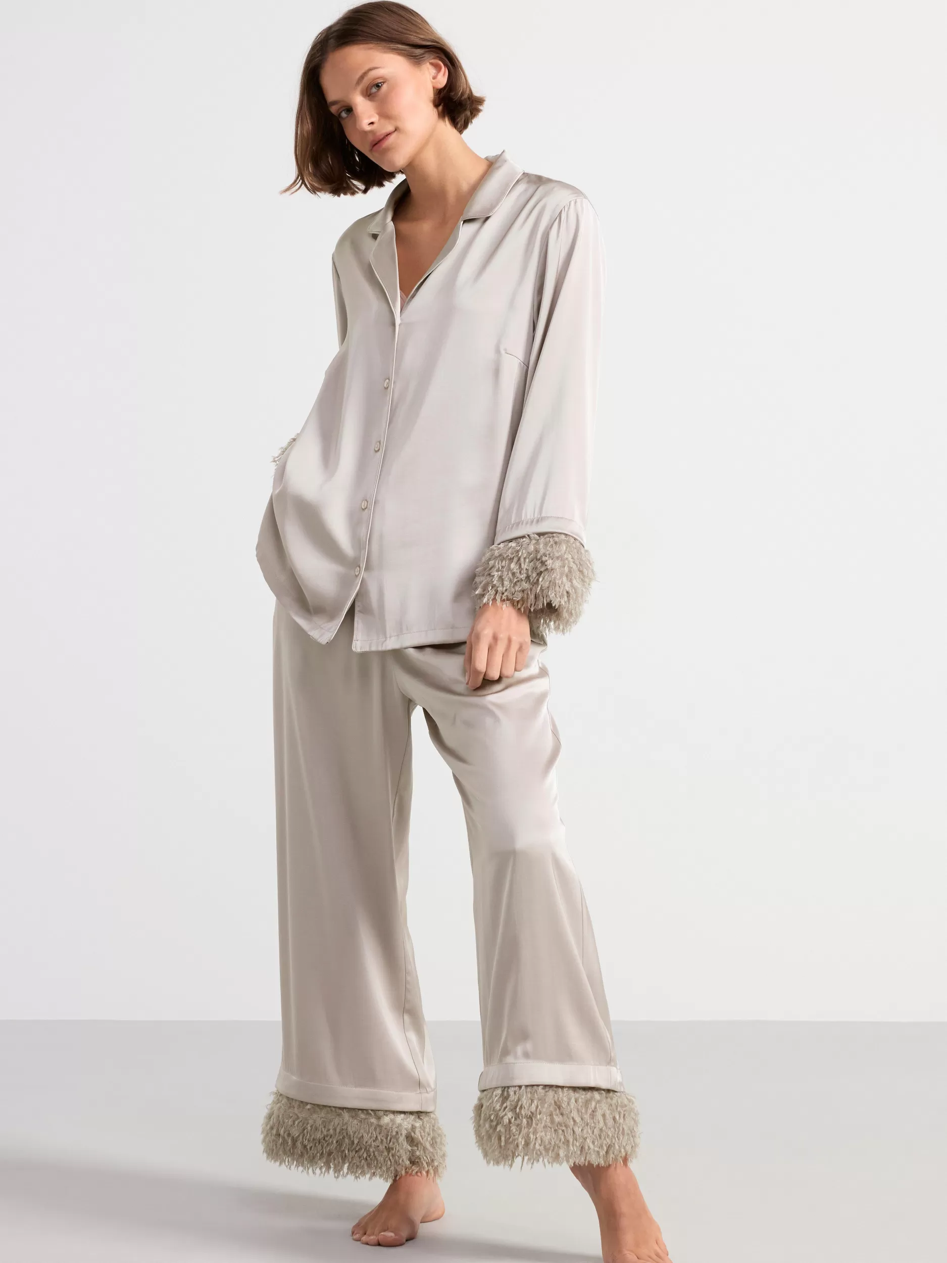 Lindex Nattøy<Pyjamassett I Sateng Med Fuskefjaer Light Dusty Grey