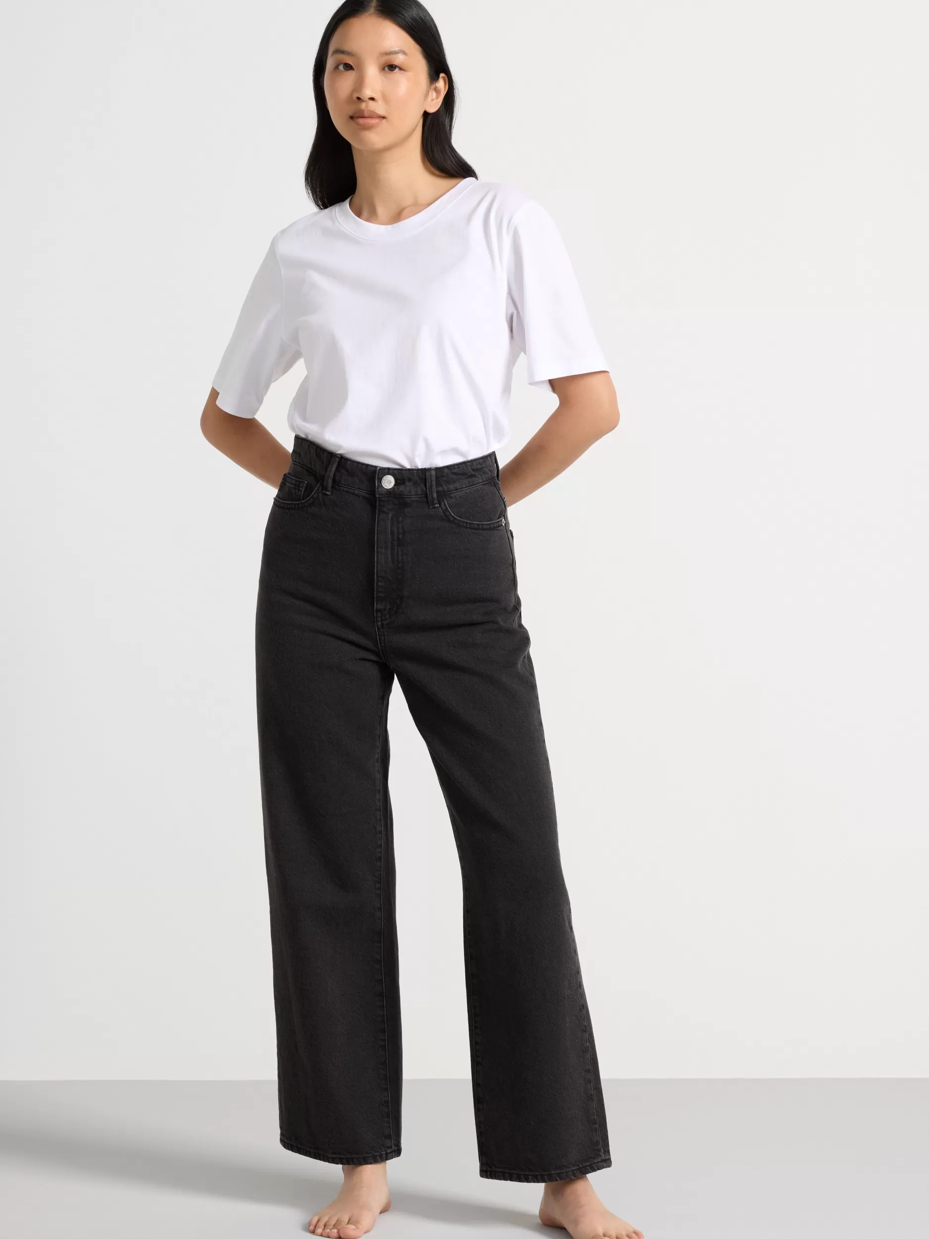 Lindex Jeans<Vide Hanna-Jeans Med Hoyt Liv Og Avkortede Ben Black